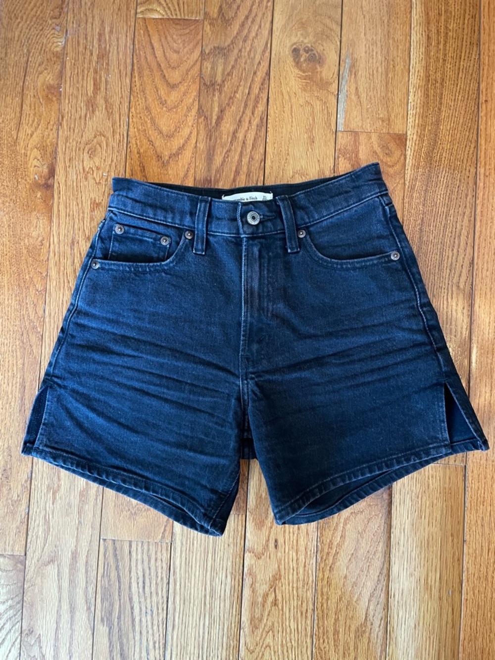 Abercrombie High Rise Dad Short Black